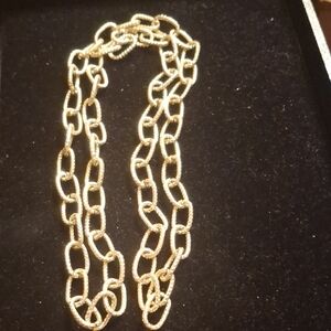 Elegant Gold Chain Necklace